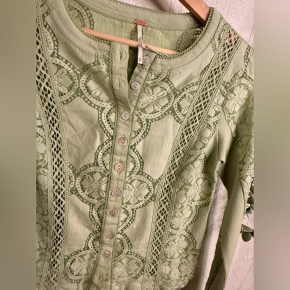 Jae Knit Long Sleeve NWOT soft moss - Picture 5 of 6